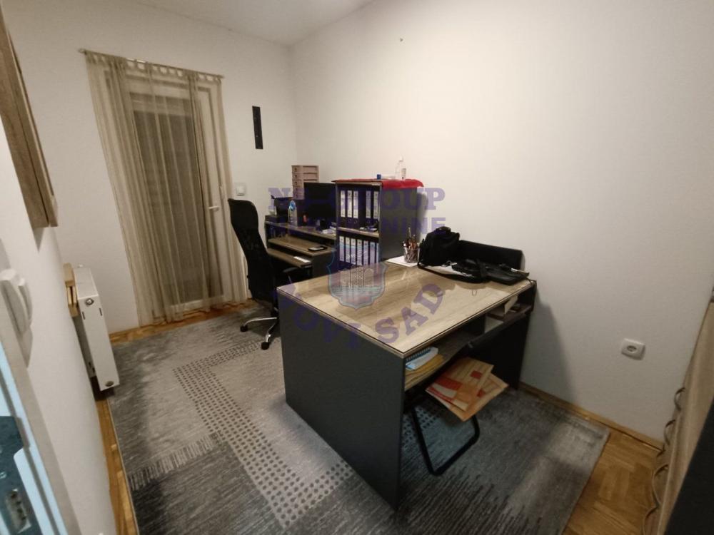 Slika 5 - Troiposoban, 65m2, Adice Novi Sad, sa terasom